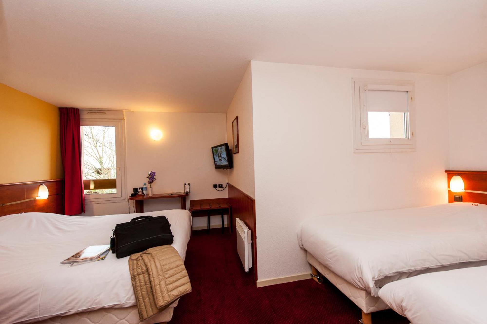 Brit Hotel Agen - L'Aquitaine Le Passage  Екстер'єр фото