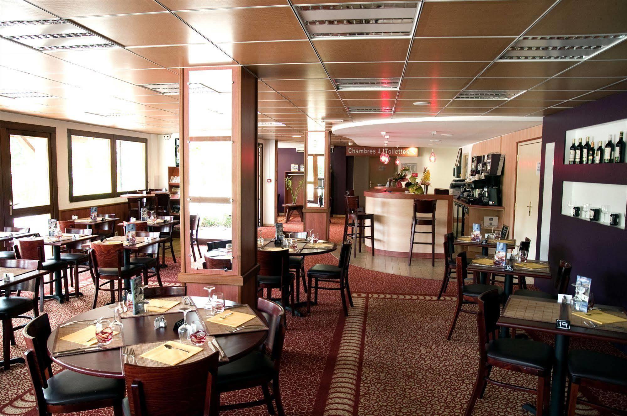 Brit Hotel Agen - L'Aquitaine Le Passage  Екстер'єр фото